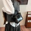 Simple and Fashionable Handbag 2025 Winter New Retro Texture Bucket Bag Solid Color Shoulder Messenger Bag