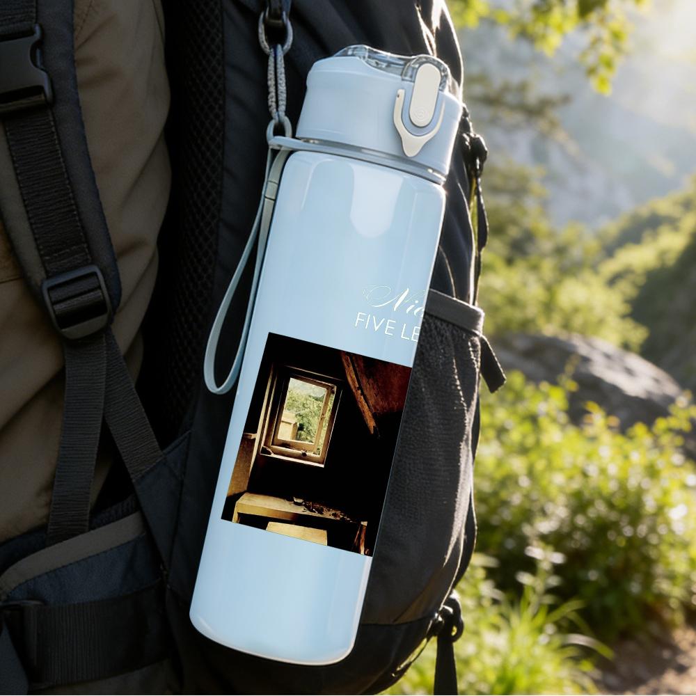 1PC Dark Room Rectangular Band Print 750ml Colorful Plastic Sports Water Bottle Leakproof Pop Up Lid with Straw for Outdoor Work Home Use