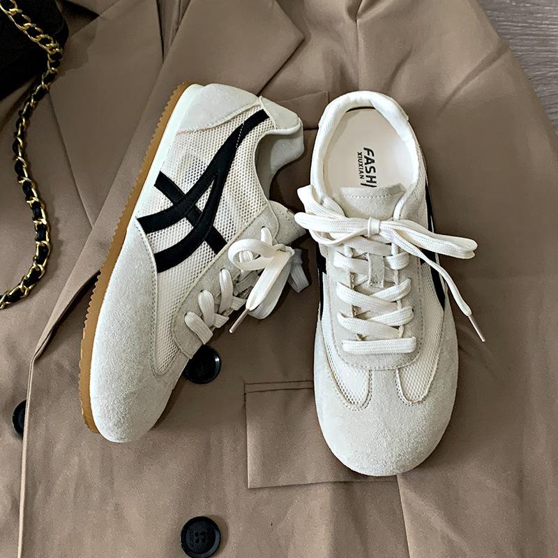 Korean version of German training shoes women's little white shoes 2025 new spring and autumn flat-bottomed versatile Internet celebrity first hand 