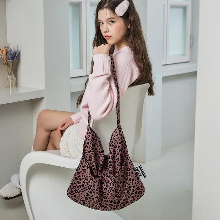 Rabbit Eco bag_Grand Leopard Sunset Rose
