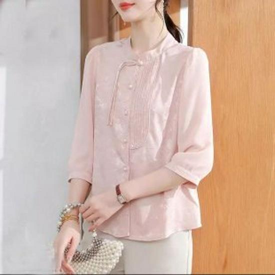 

Stylish Chinese Summer Blouse for Moms: 7-Sleeve Top for Middle-Aged & Elderly Women 4XL
