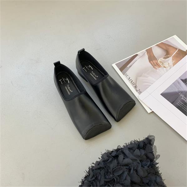 Модная женская обувь повседневные кроссовки мягкие без застежек осень новое ретро-платье Modis для бабушки 35 3980₽