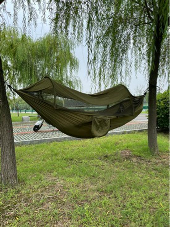 Outdoor Double Hammock: Thickened, Mosquito-Proof, Anti-Rollover for Adults & Kids, Perfect for Camping, Picnics and Hanging on Trees