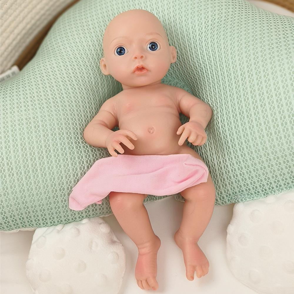 

Милая 25 см мини-кукла Reborn Babies из цельного силикона с полным телом, мягкая на ощупь, эластичная, имитация куклы-девочки, лысые волосы, куклы Rebirth для детей, игровой домик, игрушка