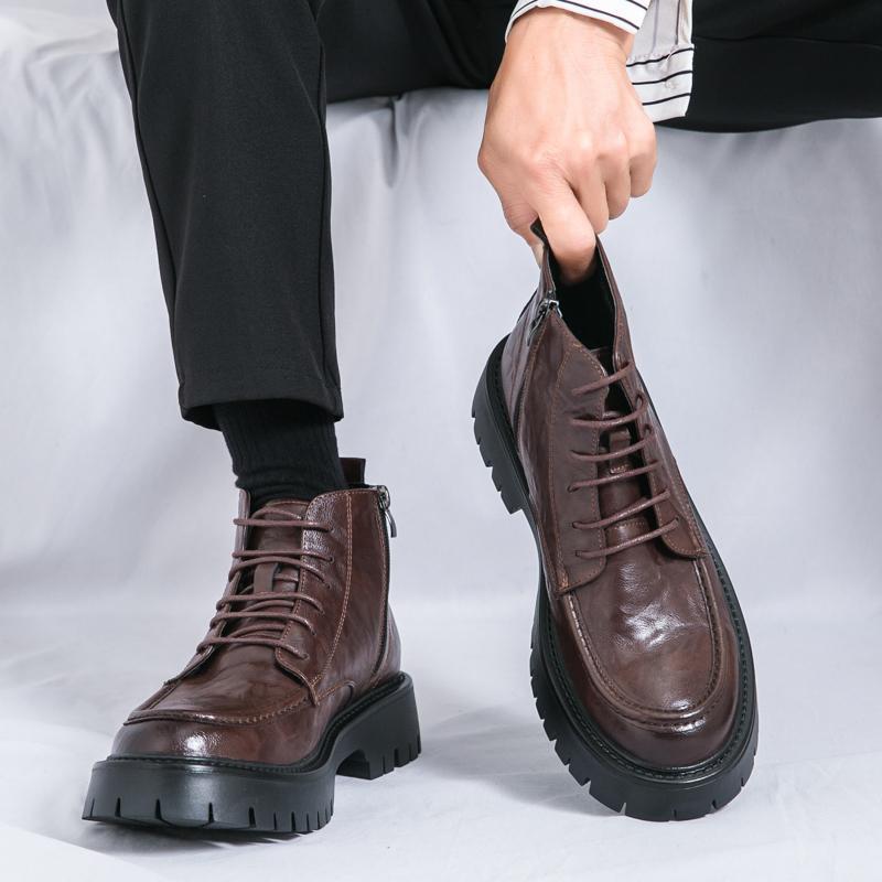 

Men s shoes autumn and winter new casual leather shoes fashionable men s mid-top Martin boots trendy big head shoes hand-scratched leather boots 46 коричневый
