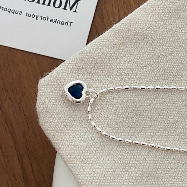 Minimalist Zircon Heart Metal Necklace - Korean Style, Versatile & Elegant Clavicle Chain for Women