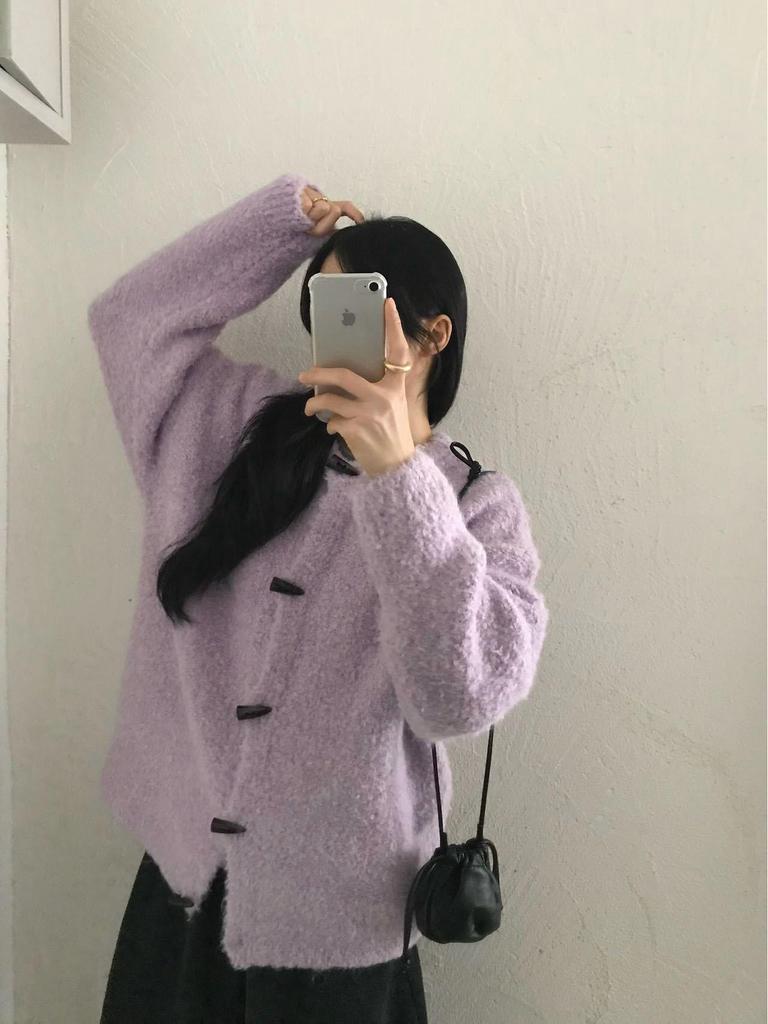 Japanese Style Soft Lamb Toggle Sweater - Women's Thickened, Cute, Comfortable Coat for Autumn 2025, White.