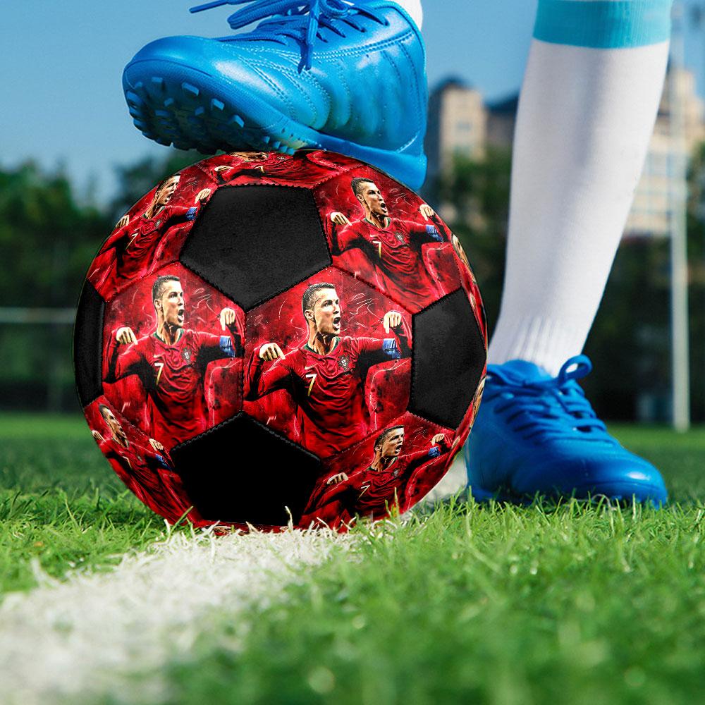 CR7 Imprimé taille 5 Ballon de Football, coloré, adapté à tous les âges, cousu à la machine, matériau PVC, qualité compétition, durable et à rebond élevé