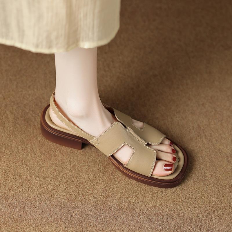 

760-1 Women s new summer models are versatile and not tired. The feet are late at night, and the foreign style is soft-soled. Women s sandals are w 39 хаки