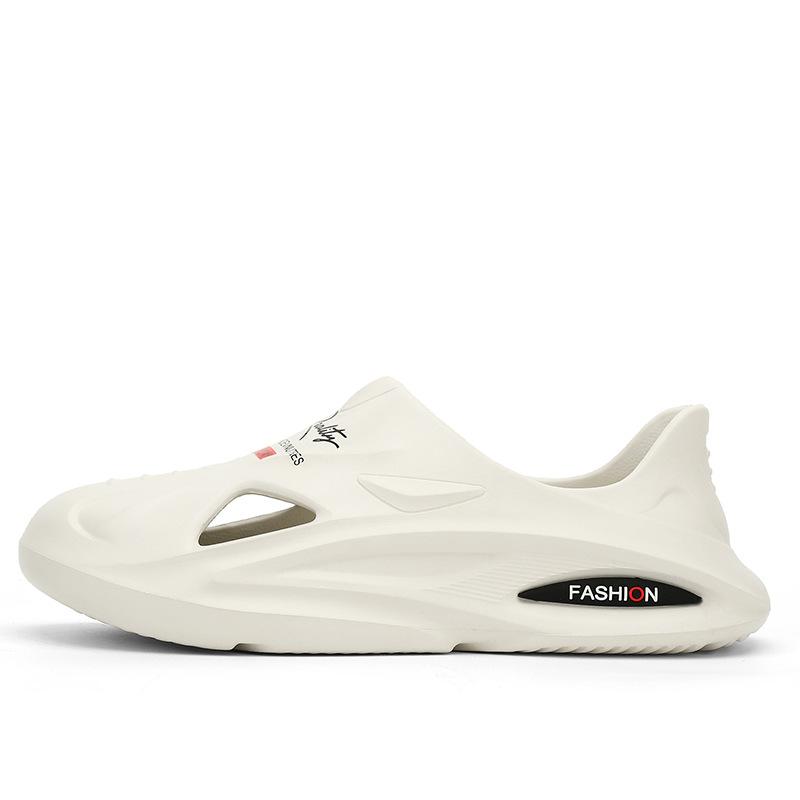 Hole Shoes Couple Slippers Stepping On Shit Platform Sandals Men's 2025 Summer New Women's Beach Bag Head Sandals