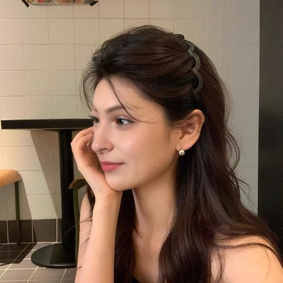Women Headband Wavy Teeth Secure Hold Non-Stretching Retro Headband Makeup Daily Wear Hair Accessory