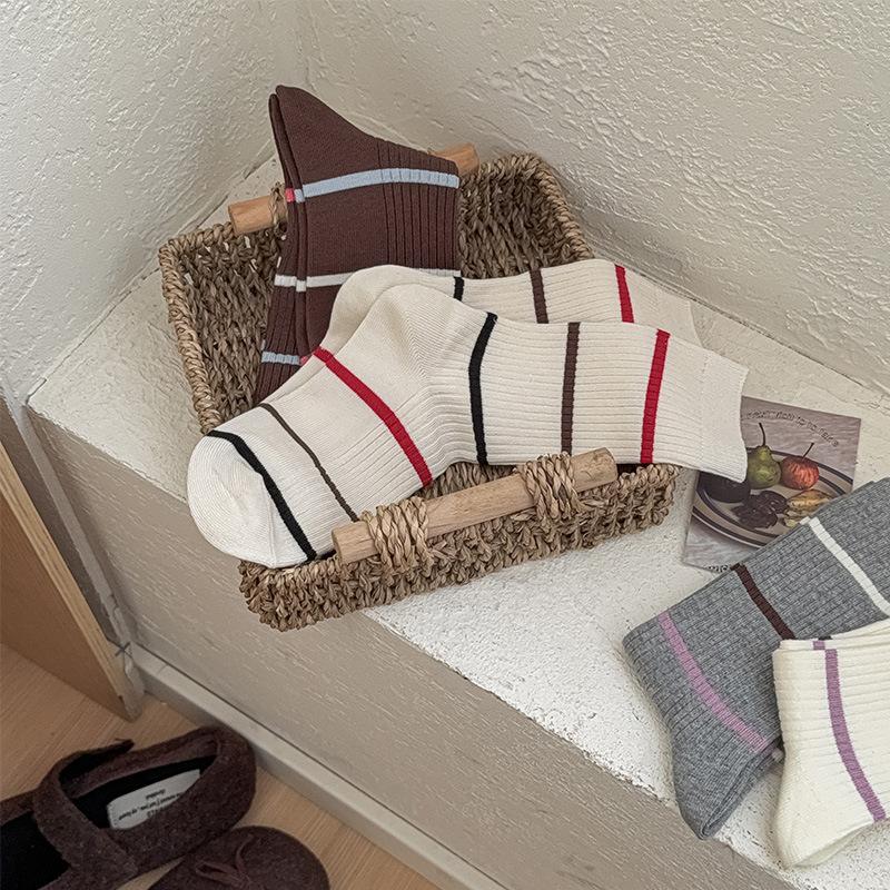 Wind Outfit Blogger Same Double-Needle Contrast Striped Socks Mid-Leg Socks Simple And Versatile Socks