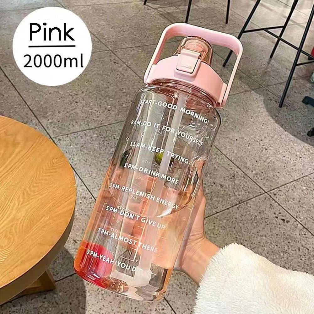 

Портативная бутылка для воды большой емкости 2000 мл из пищевого пластика с трубочкой и весами, простые герметичные бутылки для воды для спорта на открытом воздухе. розовый
