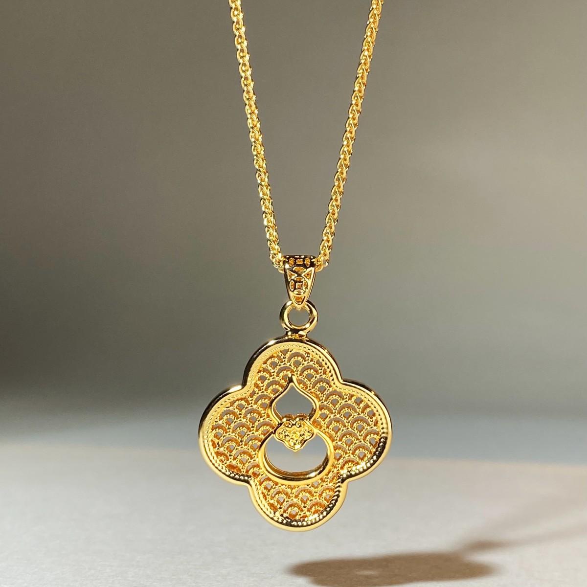 Luxury Real Gold Jewelry  Certifid Pendant Necklace Female Auspicious Cloud Auspicious Gourd Pure Gold Necklace