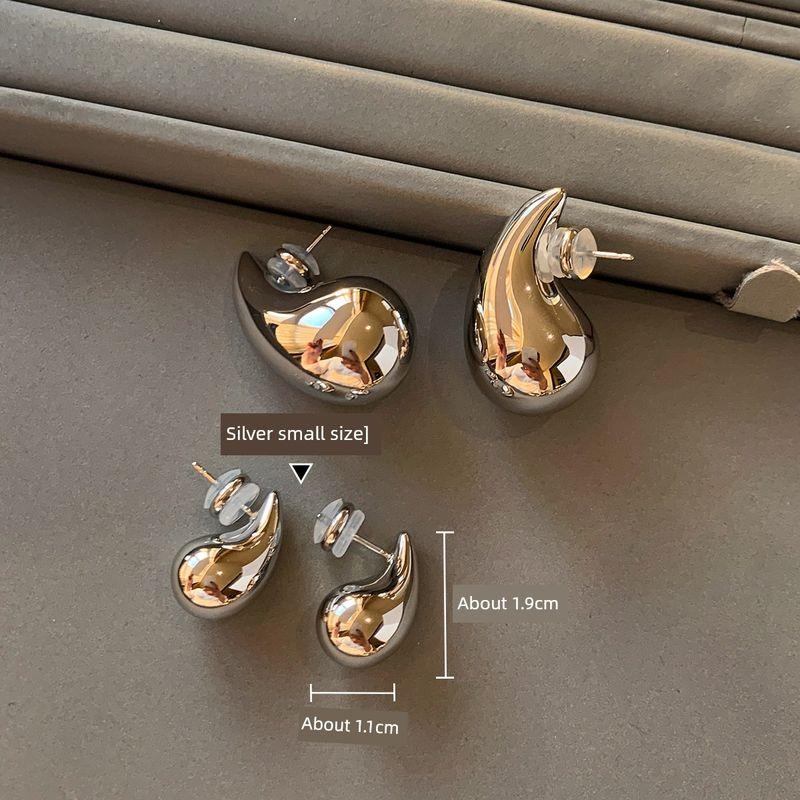 Fashion Simple Metal Silver Water Drop Earrings Women s Light Luxury Minority Fancy Simple Graceful Unique Ear Studs Earrings Silver-Small