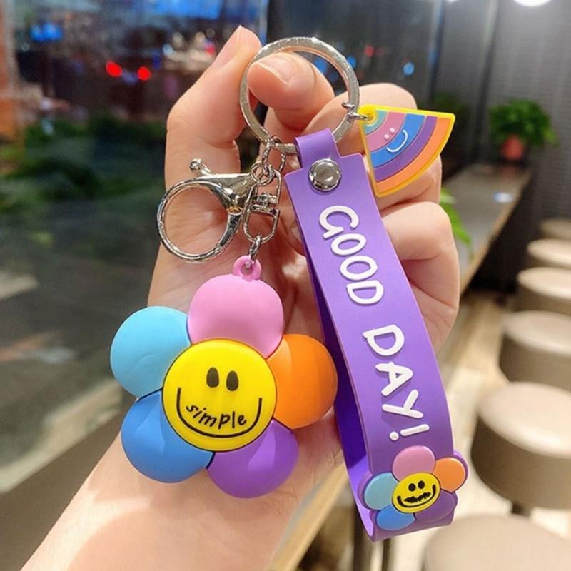 Personalized Creative Colorful Smiley Face Flower Keychain Cute Cartoon Car Key Pendant