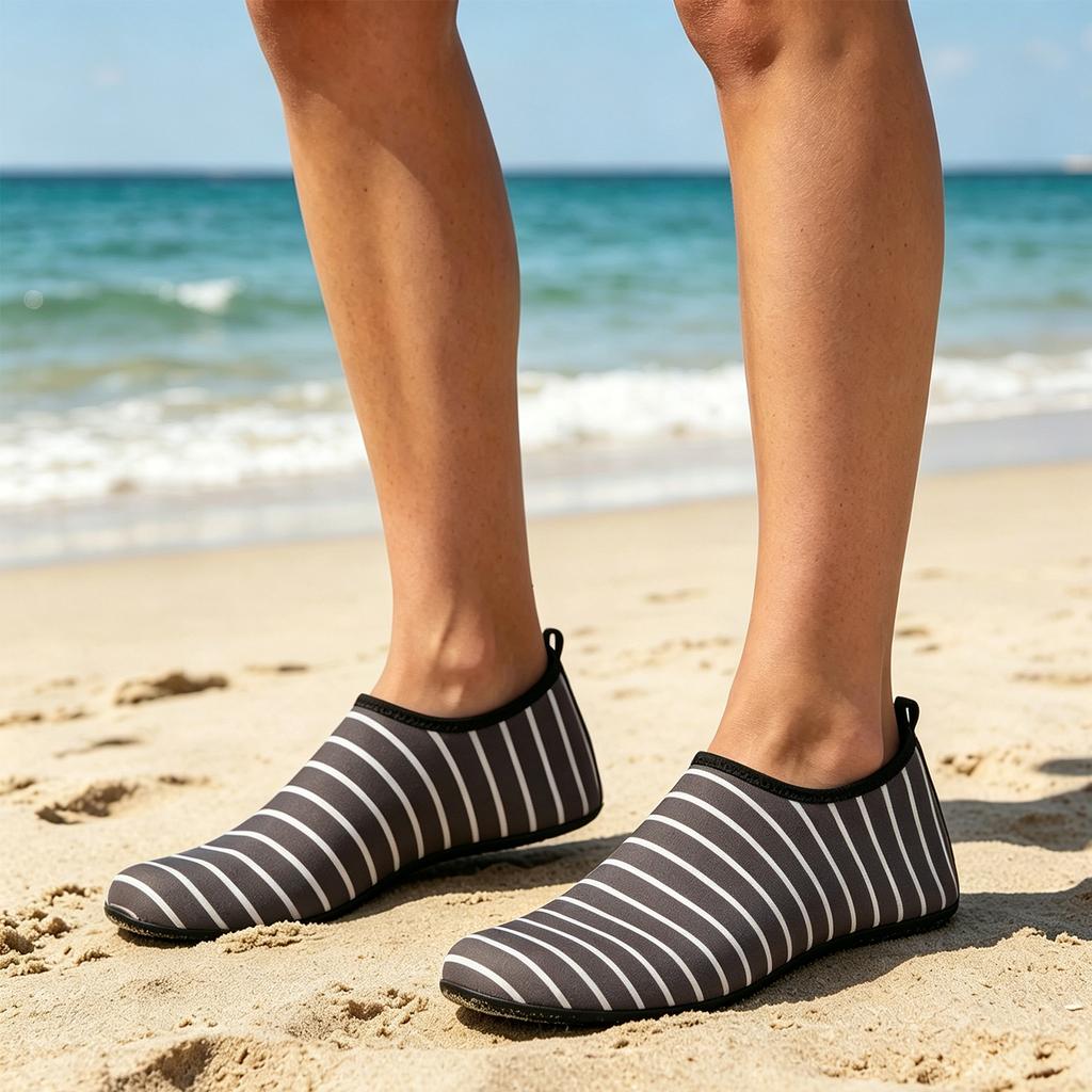 Water Shoes for Swimming Diving Hiking Quick Drying Lightweight Slip On Aqua Socks with Flexible Sole for Outdoor Water Sports and Beach Activities