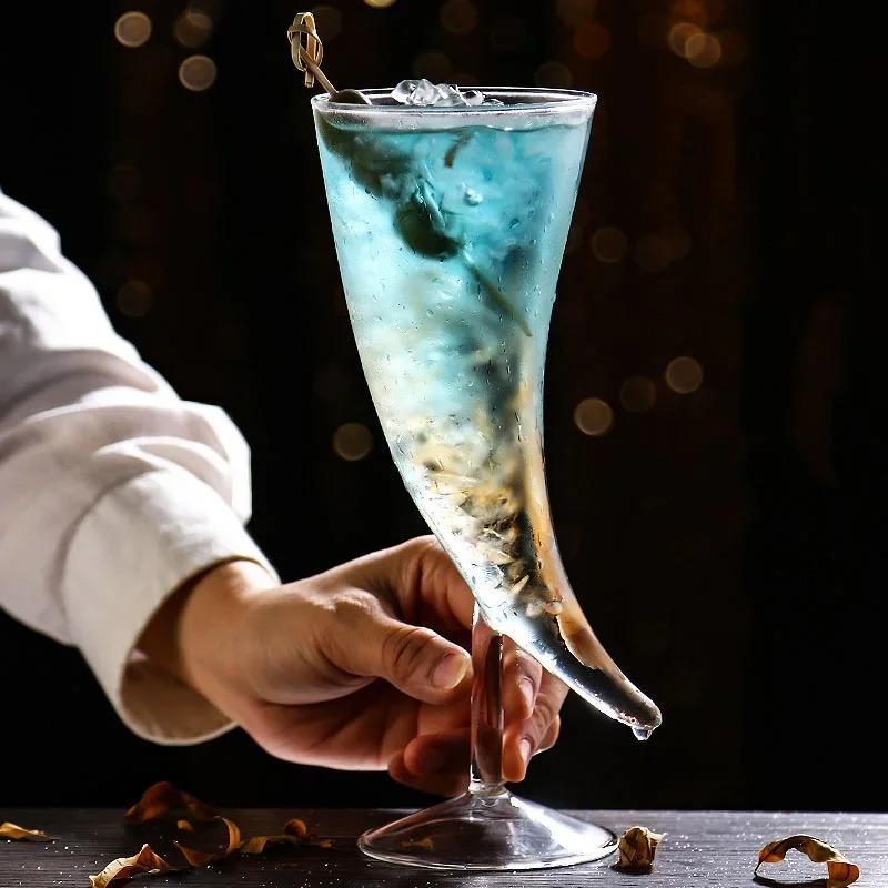 Kreativt Glas Månkopp & Hornformat Martiniglas Set - Trendig Unik Design för Cocktailparty, Bröllop & Heminredning