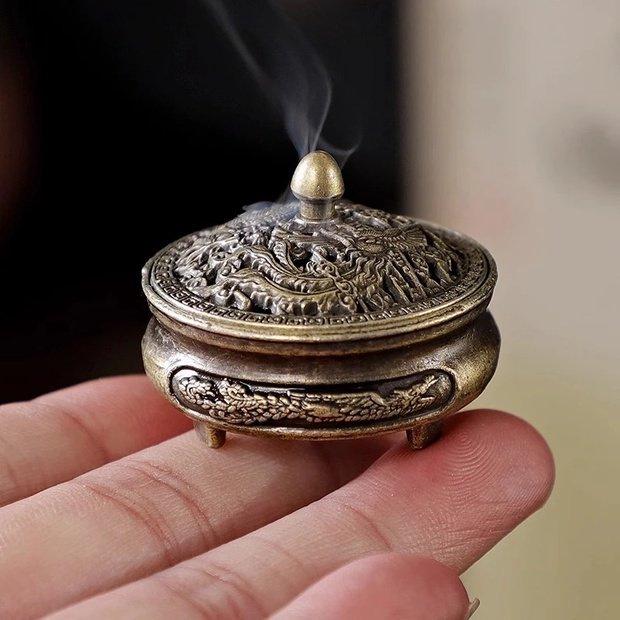 

Подставка для благовоний «Дракон и Феникс»: Диффузор аромата сандала для благоприятной атмосферы