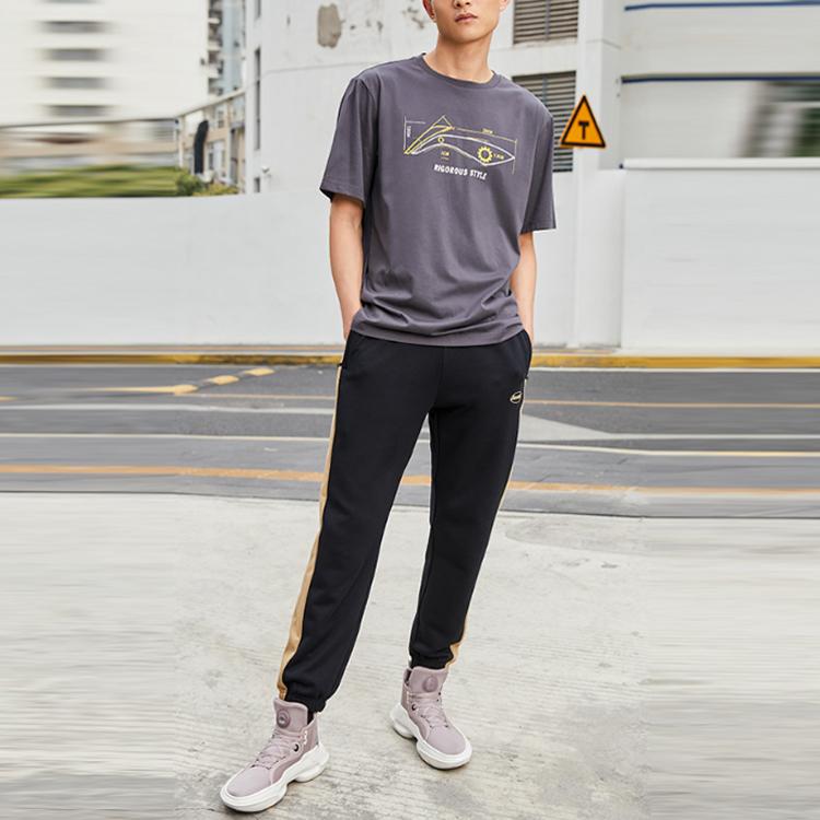 Li Ning Sports Fashion Series Logo Print Round Neck Casual Sports T-Shirt Short Sleeve Drop Shoulder Tee Men Tops Black-Pine-Gray AHSR543-8