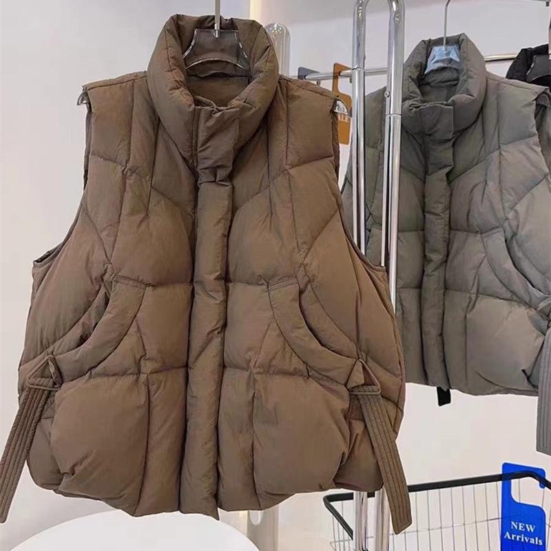 

Women s Chic Duck Down Vest - Short, Loose, Slimming, Fashionable Autumn Outerwear Medium кофейный