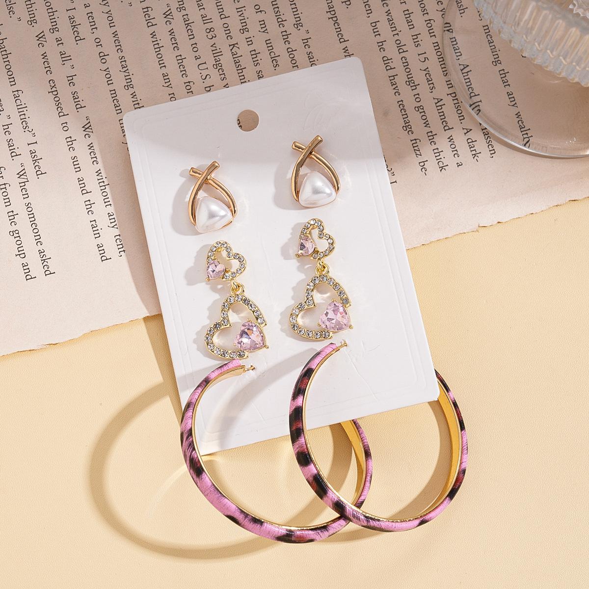 Six-piece set of diamond-encrusted imitation pearl leather love round silver needle earrings fashion earrings