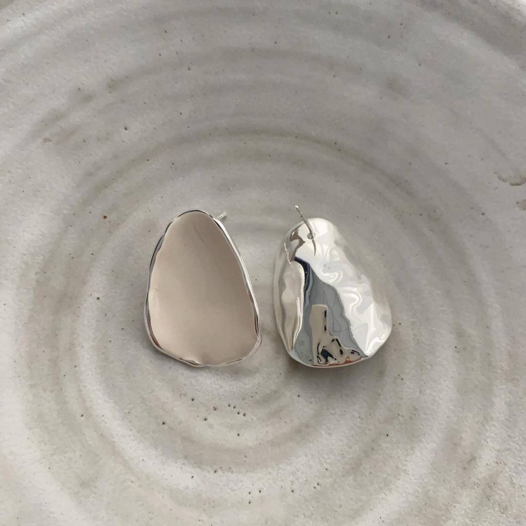 Vintage Drip Irregular Earrings Femininity Stud Earrings Niche High-End Spring And Summer Versatile Earrings Earrings