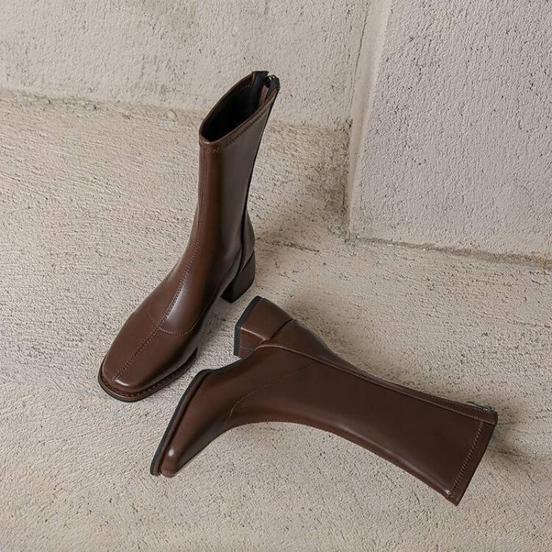 Korean version of comfortable low-heeled Martin boots women's solid color large size women's boots rear zipper square head autumn and winter s