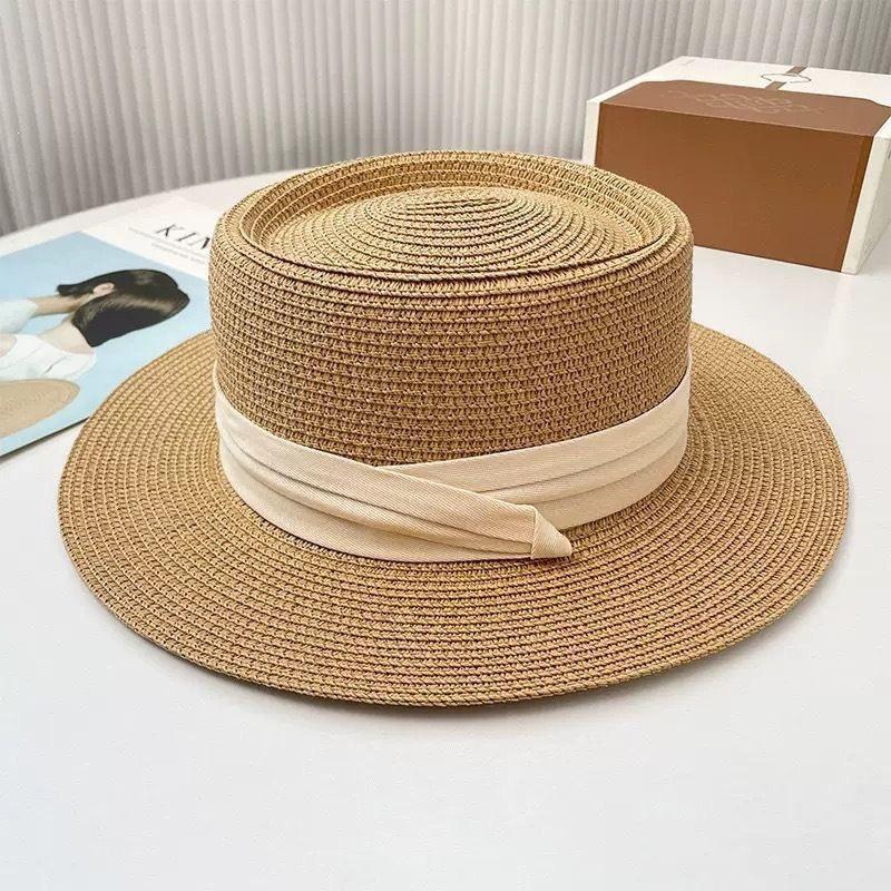 Versatile Women's French Flat-Top Woven Straw Sun Hat for Beach & Travel