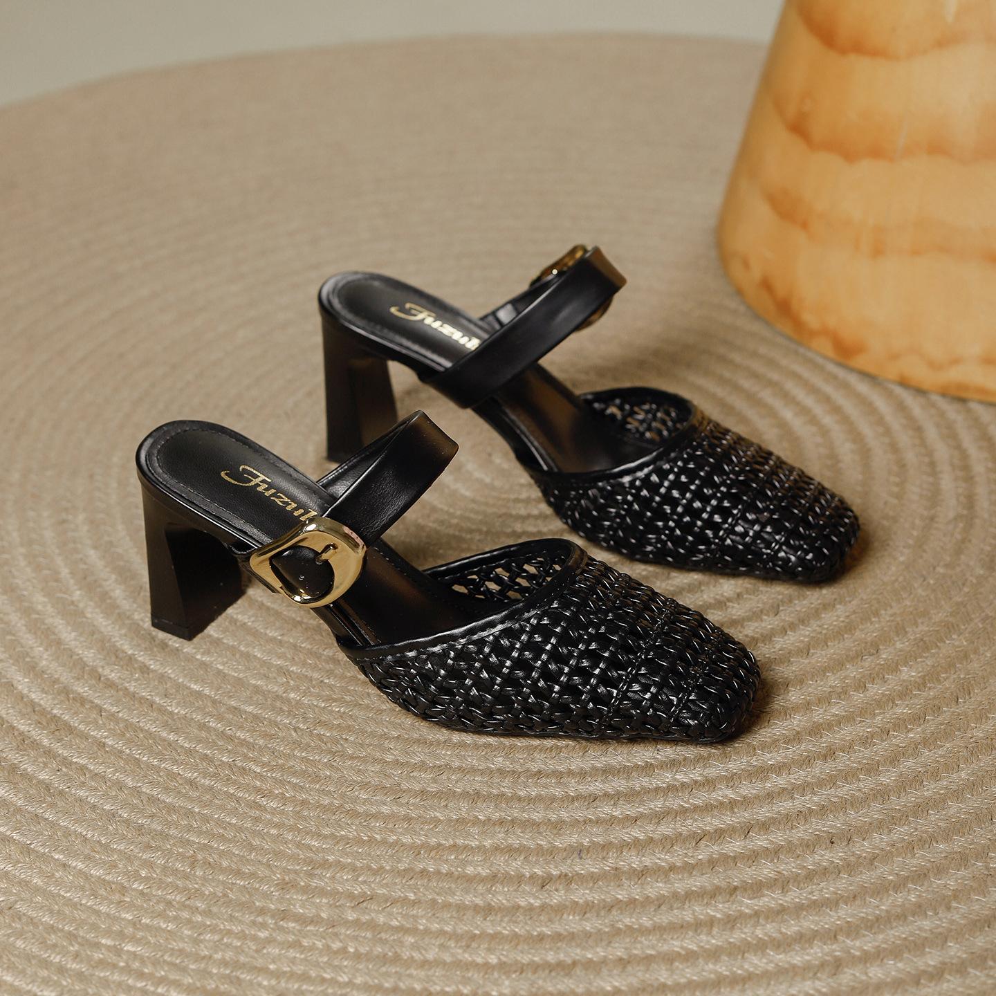 

Woven sandals women s summer 2025 new models with skirts French square head thick heel hollow outer wear bag head half slippers 34 чёрный