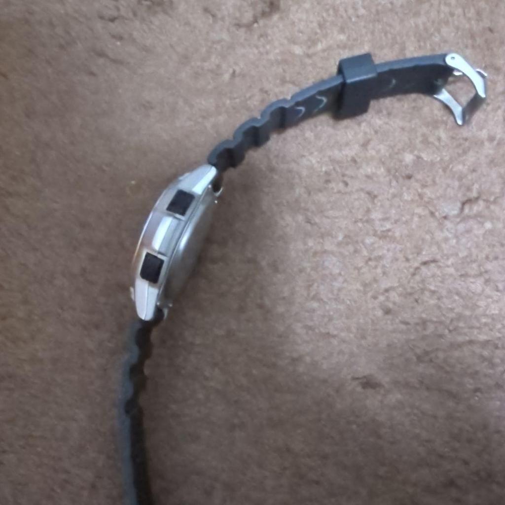 Used Q&Q Digital Radio-Controlled Solar Watch