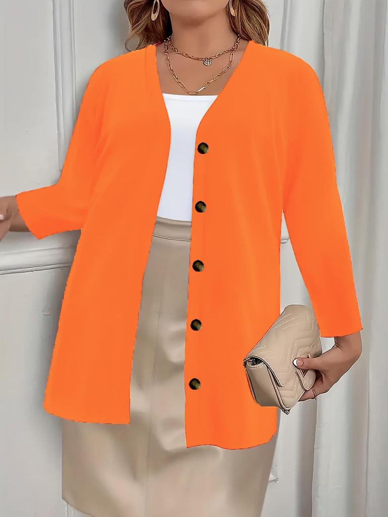 Elegancki kardigan damski plus size z długim rękawem zapinany na pięć guzików