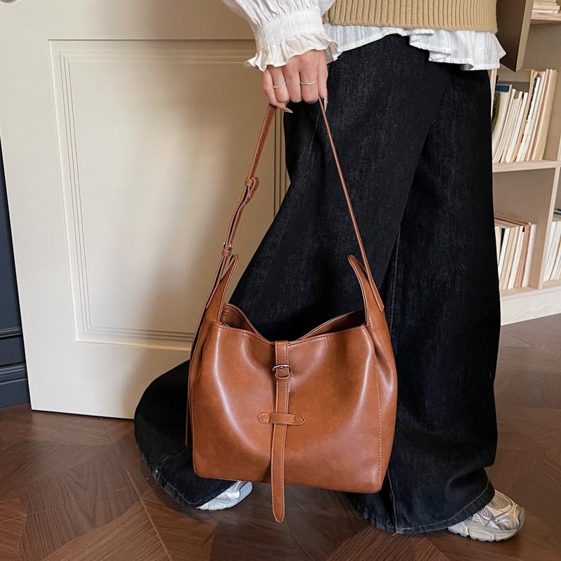 New Solid PU Zipper Popularity Commute Crossbody Bags for Women 2026 High Quality Retro Exquisite Stylish Design Shoulder Bags