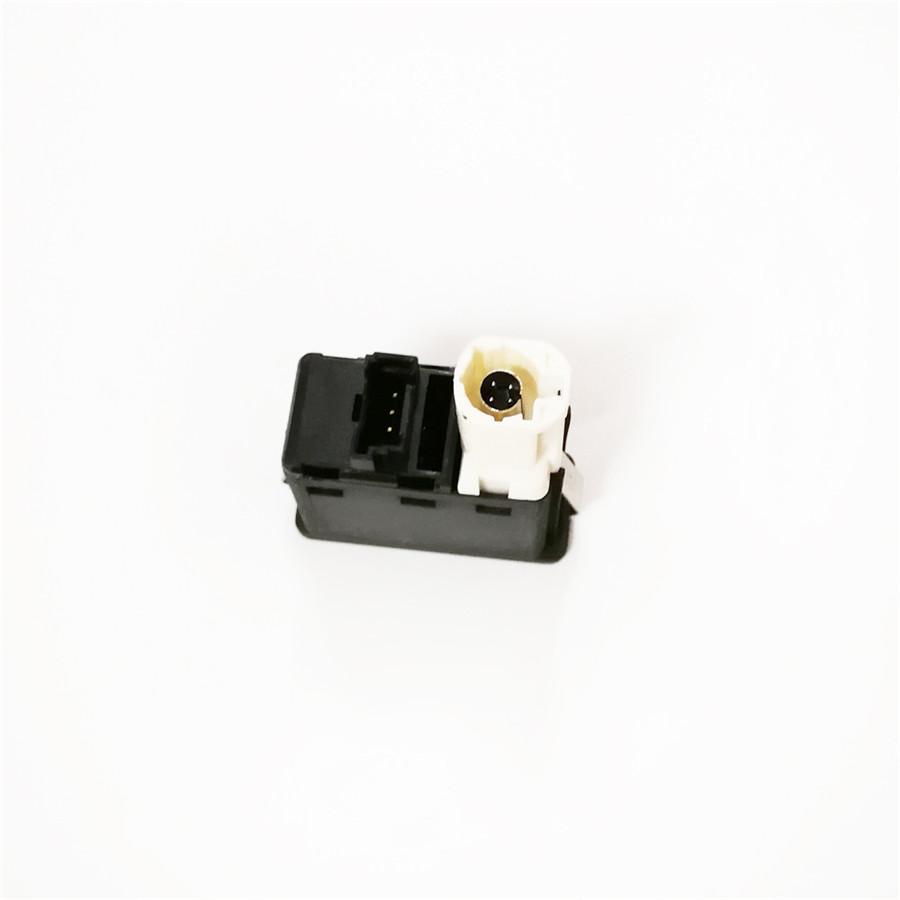 1.5M Aux-in/USB Socket Audio Adapter Cable For BMW E60 E63 E64 E66 E81 E82 E70
