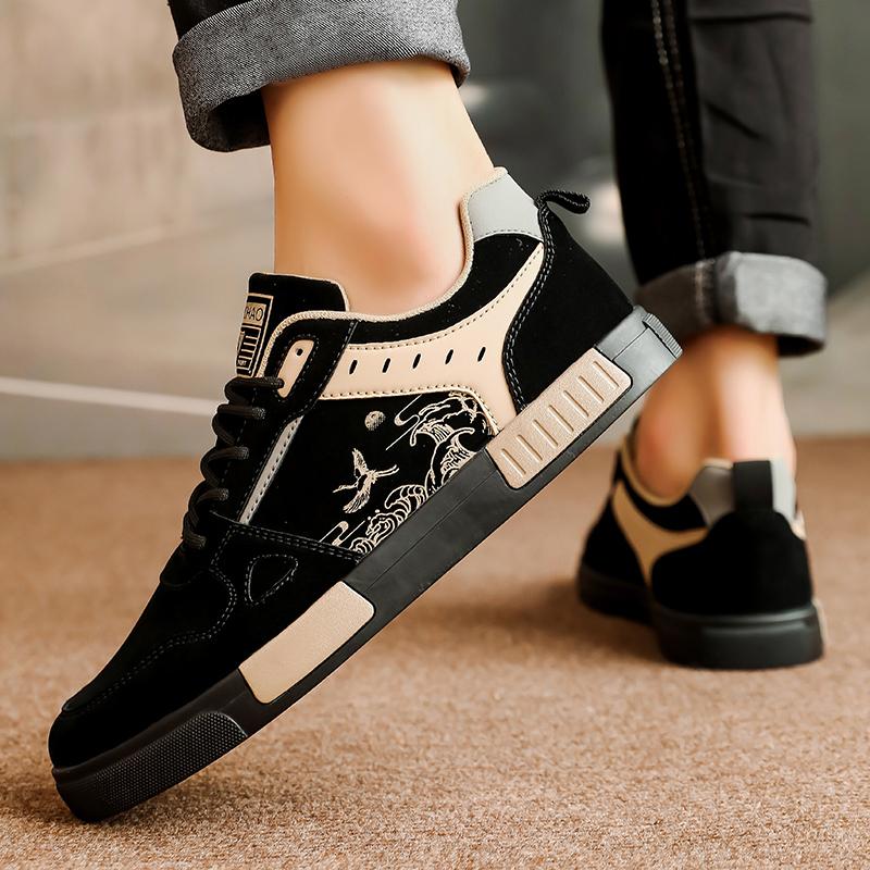 Men’s Sports Shoes Casual Skateboard Shoes Printed Student Black Running Sneakers Plus Size