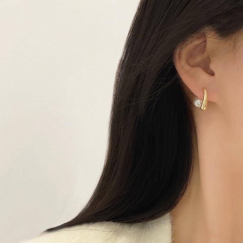 Korean-Style Pearl Drop Earrings: Two-Way Wear, Artistic Ear Studs & Hooks for Women and Students