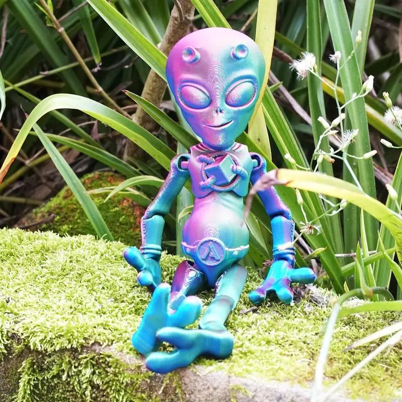 New 3D alien ornament joint movable creative Halloween model gift stall tide play trend