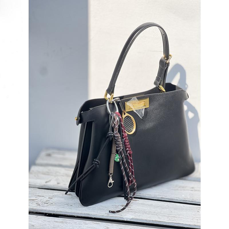 Metal Lock Buckle Kitten Bag for Women, Light Luxury High-end Leather Single-shoulder Handbag, Chain Decoration, Crossbody