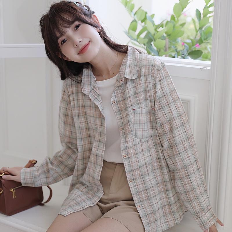 Women's Artistic Spring Plaid Shirt: Long Sleeve, Loose Fit, College Style, Age-Reducing, 2026 New Arrival