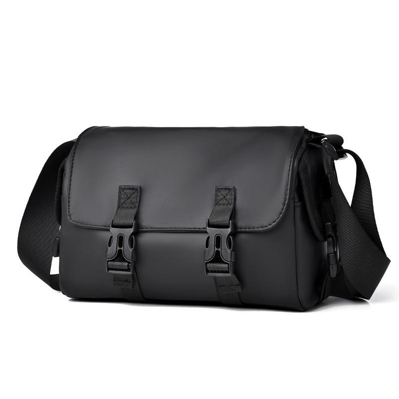 Anti-splashing shoulder bag Men's simple fashion trend messenger bag Commuter small satchel Large capacity 3