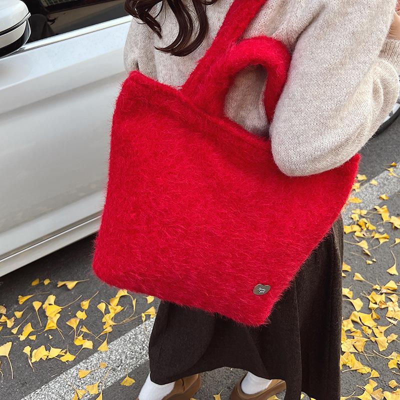 Neue Plüsch-Umhängetasche im Lazy-Wind-Stil, Herbst- und Wintermode, Handtasche, lässige Damen-Arbeits-Pendeltasche mit großem Fassungsvermögen