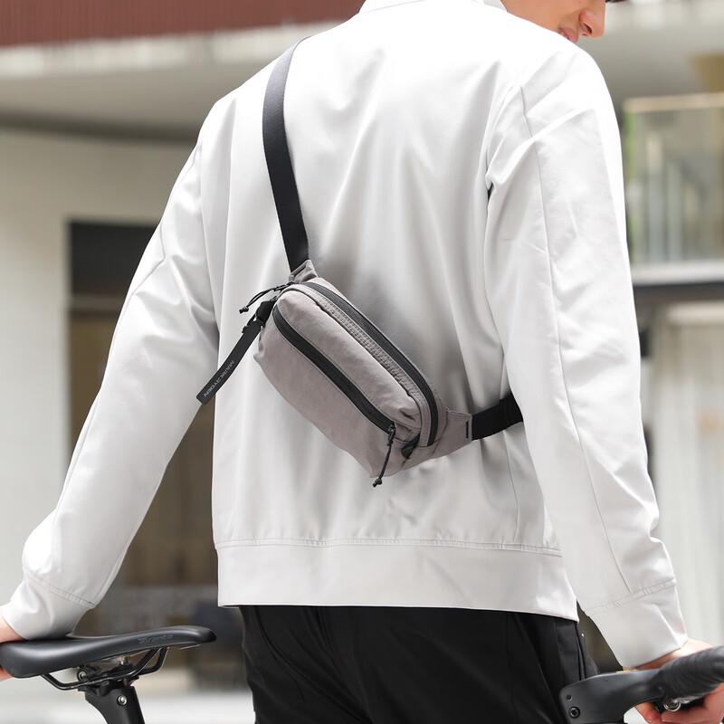 Marco Leyden Unisex Lightweight Sports Sling Bag
