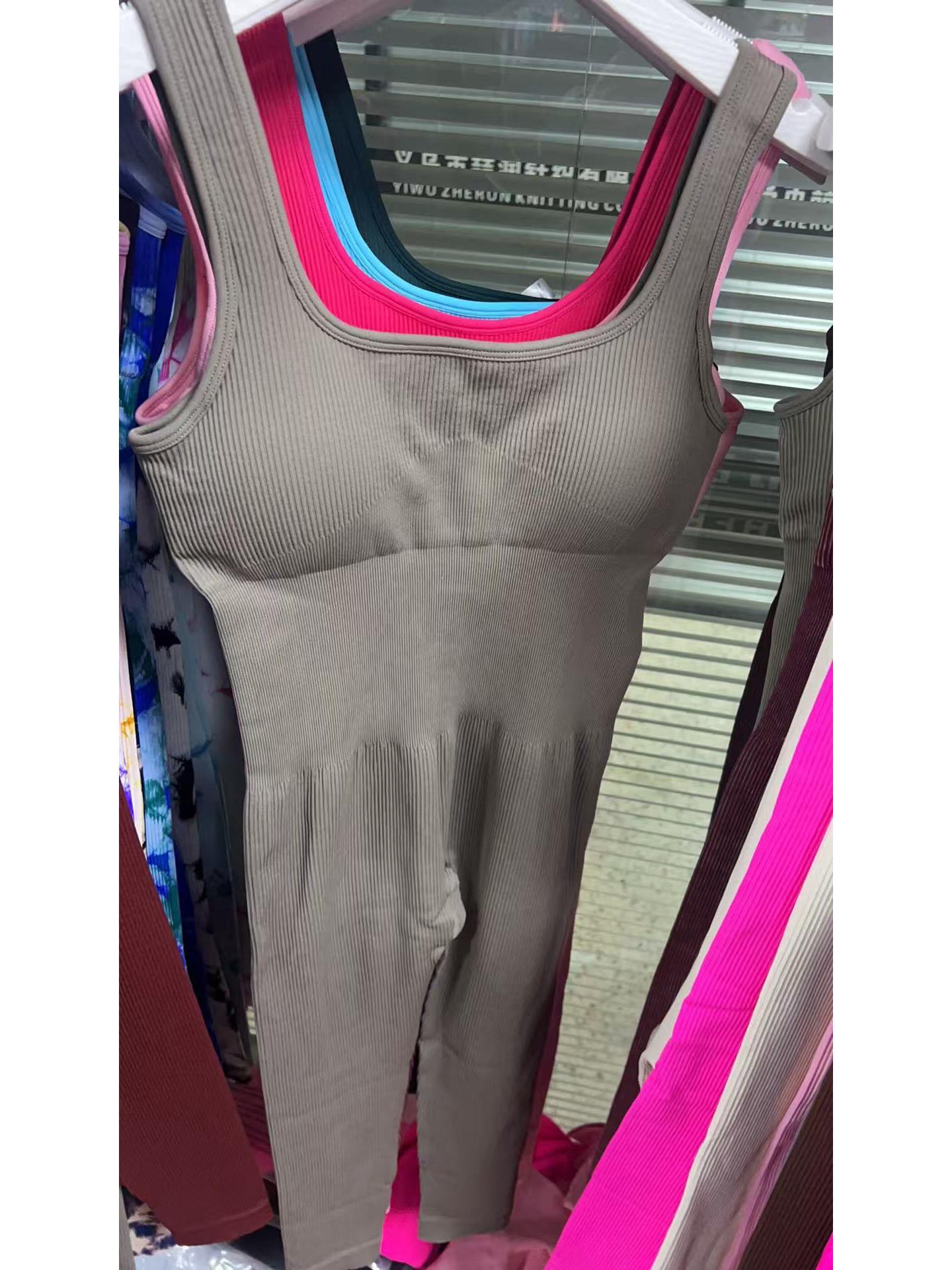 

Женский бесшовный эластичный комбинезон для йоги со съемными нагрудными вкладышами XL