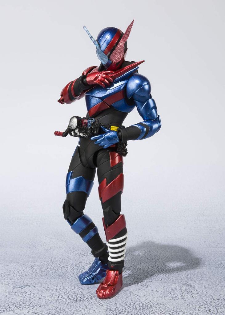 TAMASHII NATIONS Kamen Rider Build Rabbit Tank Form Kamen Rider Kicks Approximately 145mm PVC ABS Painted Movable Figure S.H.Figuarts -20 Ver.- &