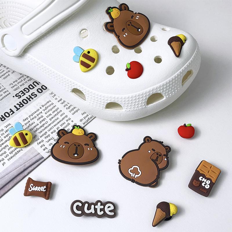 1 Sada Přívěsků na Boty ze Série Kapybara pro Dřeváky, Bublinkové Pantofle, Sandály, PVC Ozdoby na Boty, Sponové Doplňky