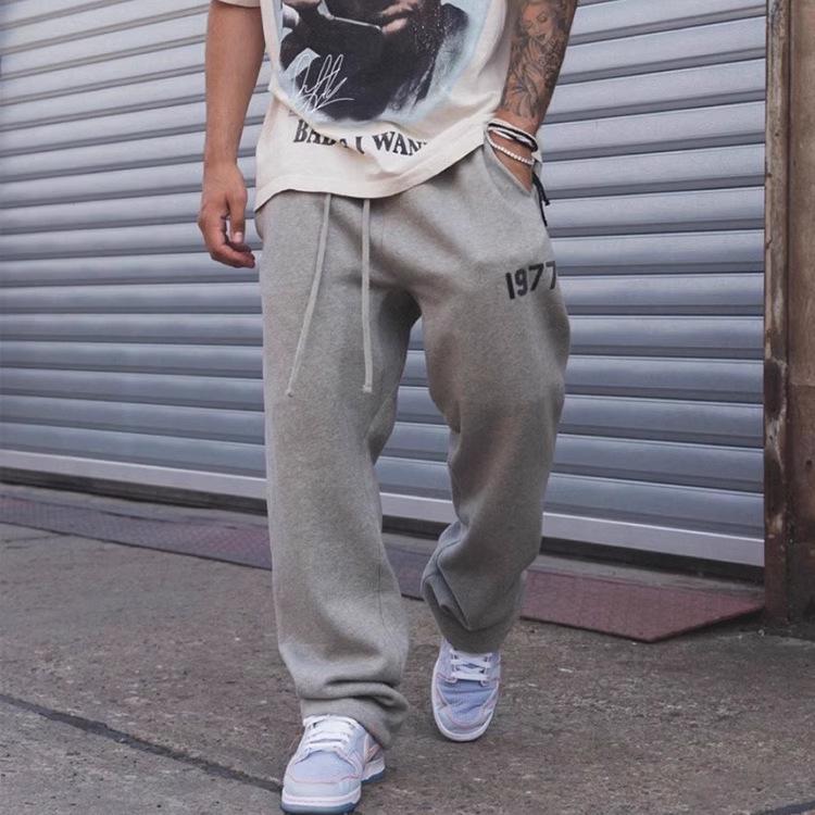 ESSENTIALS 1977 FOG Pantaloni Sportivi Casual Larghi alla Moda High Street con Velluto
