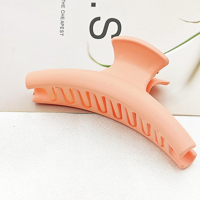 Curved Metal Shark Clip Woman Geometry Metal Hollow Hair Claw  Solid Color Ponytail Hairpin Light Luxury Hair Accessories