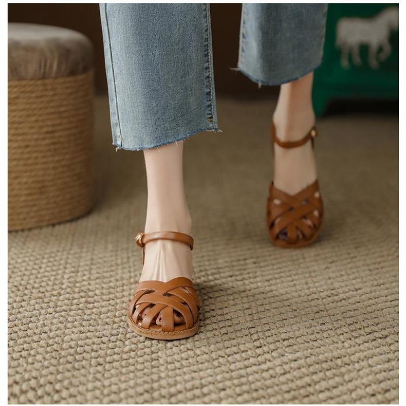 Simple One Strap Baotou Sandals Women's Spring and Summer Vintage Roman Sandals