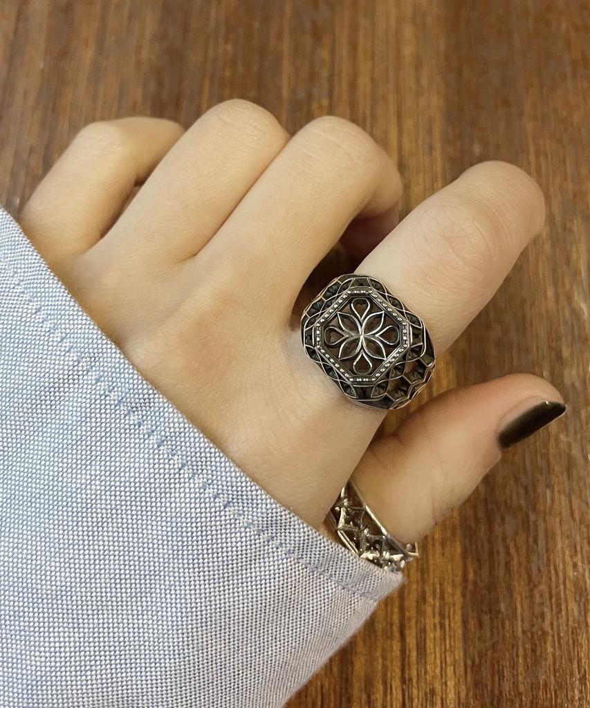 Vivus Ventana Diamant Bold Sealing Antique Silver Ring (Type B)