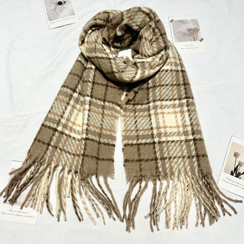 New Christmas Red Scarf Soft and Waxy Scarf Female Couple's Holiday Gift New Year's Festive Red Plaid Shawl